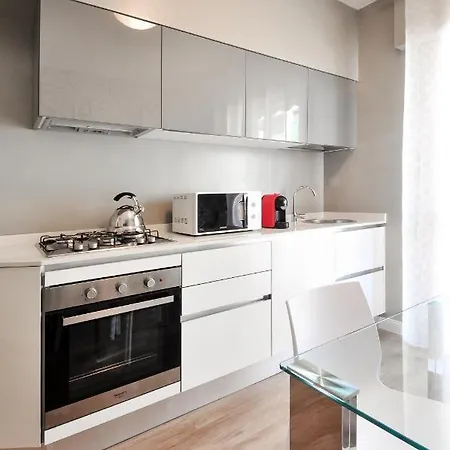 Postcard Apartment *